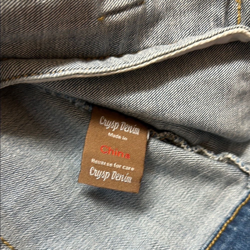 Crysp Denim Jacket With Patchwork Large - image 3